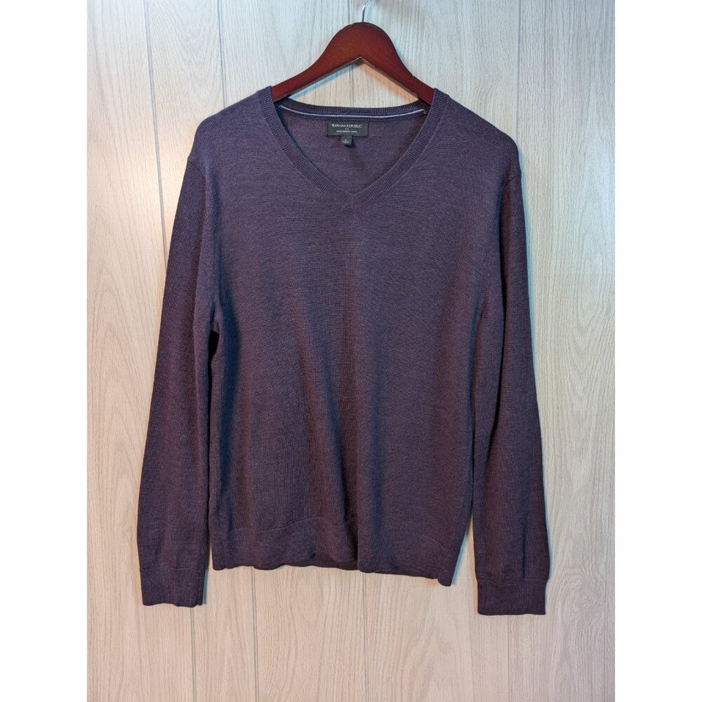 Banana Republic V Neck Sweater Mens Size Large Purple Merino Wool Long Sleeve